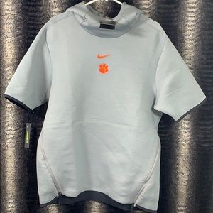 NWT NIKE THERMA WITH DRI FIT TECH